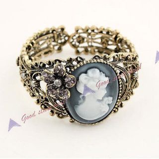cameo bracelet in Vintage & Antique Jewelry