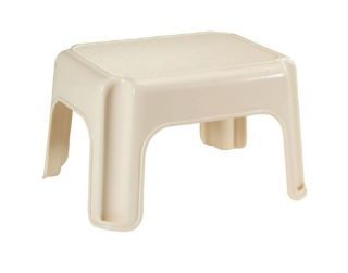 RUBBERMAID 4200 87 STEP STOOL BISQUE NEW NON SKID