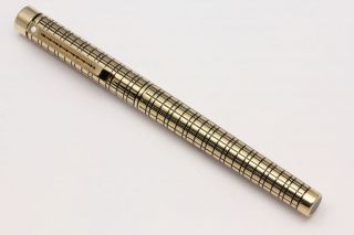Sheaffer Targa 684 Medici Crosshatched Classic Fountain Pen (Unused)