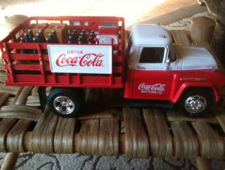    Cola Chevrolet 1957 Stake Truck Bank 125 by The Ertl Company Inc