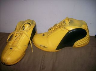 DADA SZ 8.5 YELLOW BLACK LACE UP ATHLETIC SHOES GOOD USED CONDITION