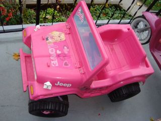   Power Wheels Barbie Jeep Battery Powere​d Ride On With Charger used