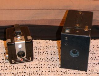 Kodak Brownie Hawkeye & Rainbow Hawk Eye #2 Model B Camera