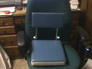 SPORTS/FISHING FOLDING STADIUM CHAIR WITH AIR FORCE ACADEMY ON BACK 