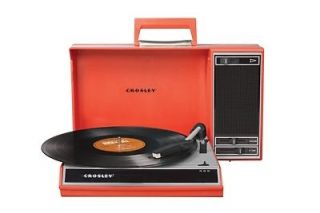 Crosley CR6016A Spinnerette Portable Turntable   RED Suitcase Record 