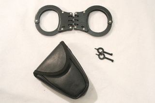 hinged hand cuffs in 
