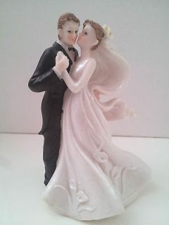 Wedding Cake Topper Bride & Groom First Dance