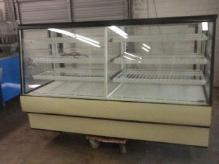 Federal Industries 77 Dual Zone Refrigerated/Dry Bakery Display Case