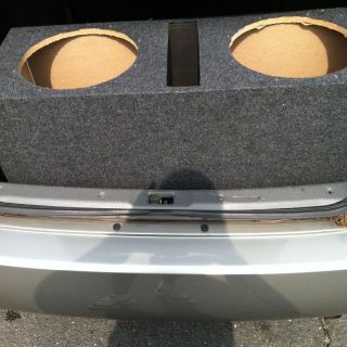 Ported And Carpeted dual 12 two 2 Subwoofer Sub Box, Works Perfect