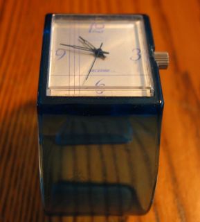 MOD Blue Wide Plastic Band NELSONIC Watch It Winding Watch