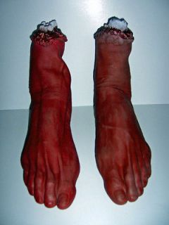 Holiday Factory Direct Sales   Halloween Prop Life Size Severed Feet 