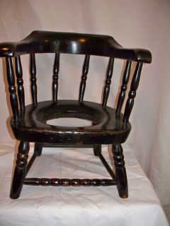 ANTIQUE VERY SMALL WOODEN 19TH CENTURY CHILDS POTTY CHAIR