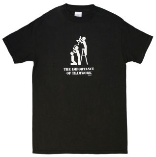 NEW!! Mens Graphic Tee   The Importance of Teamwork   Funny Beer Bong 