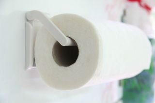 PIECE POWERFUL MAGNETIC KITCHEN PAPER TOWEL HOLDER