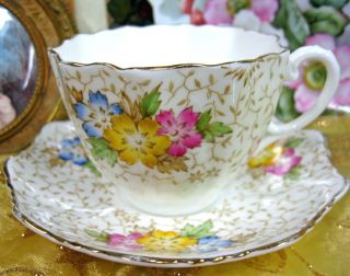 PARAGON SIMPLY PRETTY TEA CUP AND SAUCER CHINTZ QUILTED