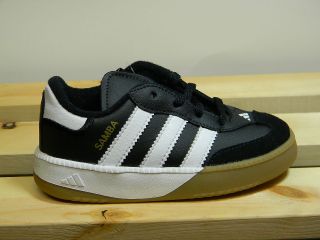 toddler soccer shoes in Clothing, 