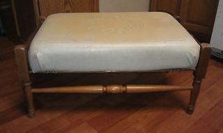 Vintage Mid Century Pearl Wick White Vinyl Leg Lounger Ottoman 