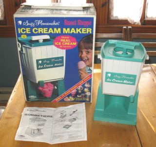 Suzy Homemaker Ice Cream Maker Toy 1968 & Box 