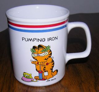 Garfield Pumping Iron coffee mug 1978 Enesco