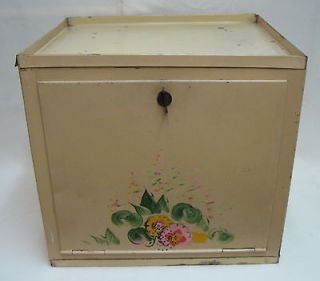 Sweet Vintage Tole painted Bread Box in storage since 1966 14 x 11 