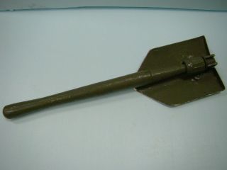 US WWII Folding Shovel / Entrenching Tool, Used