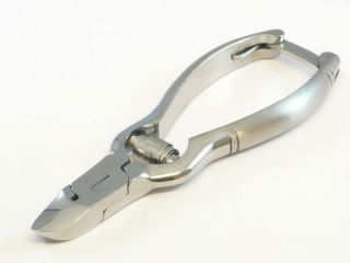toe nail clippers in Health & Beauty