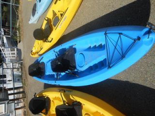Perception Kayak Tribe 135 Tandem Kayak used white/blue w/paddles 