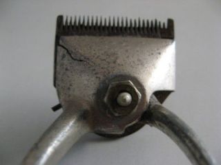 VINTAGE MANUAL HAIRCUT MACHINE Hair Cut Vanity Shave Old Blades 