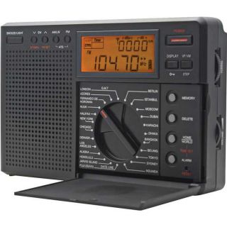 Grundig G8 Traveler II Radio   Digital Tuning w/A Digital LCD 