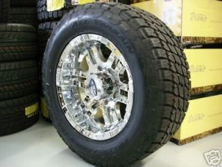 18 Moto Metal 951 Chrome 285/60 18 Nitto Terra Tires