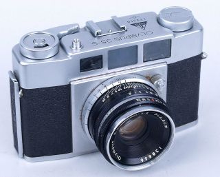 Olympus 35 S Model II from 1957 with 4.8cm F2.8 lens in working 