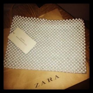 ZARA 2012 CLUTCH WALLET WITH PEARLS WHITE BAG