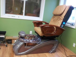 pedicure chair in Pedicure & Foot Spas