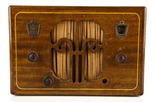 1930s Vintage American Bosch 350 Tabletop Vacuum Tube Radio