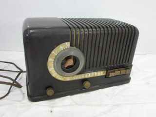 Vintage Silvertone BakeliteTube Radio Model 3351 10.5x6x5.5d​eep