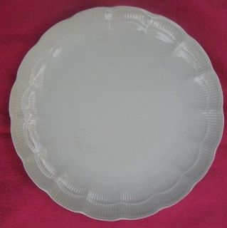 Kaiser porcelain dinner plate, Romantica pattern