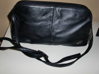 NWOT$89.00 Wilsons LeatherPelle StudioCross Body Bag/Purse12LX​7 