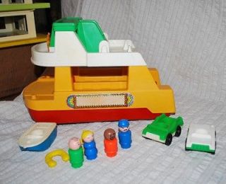 RARE VINTAGE FISHER PRICE LITTLE PEOPLE play family ferry BOAT & acc 