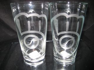 MILWAUKEE BREWERS RETRO 2 ETCHED LOGO PINT GLASSES 16 oz NEW