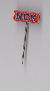 Vintage NCK Crawler crane dragline pin badge 1960s