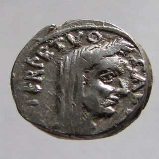 JULIUS CAESAR SILVER DENARIUS   PORTRAIT TYPE   ROMAN COIN 