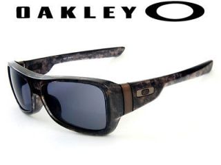 Authentic Oakley Men Shaun White Montefrio Sunglasses Black Smoke NEW 