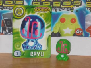 Power Gogos CRAZY BONES Series 4 ERYU #3 Green Figure w/ Trading Card 