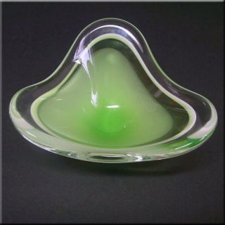 Flygsfors Coquille Glass Bowl by Paul Kedelv   Signed 61