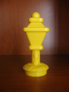 FISHER PRICE LITTLE PEOPLE LAMP POST STREET SWEET SOUNDS YELLOW 