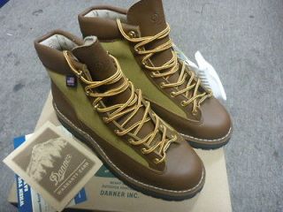 Danner Light Stumptown boots 30440 Made in USA New with Box