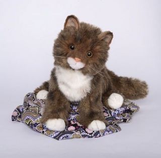 Davey the Stuffed 16 Inch Maine Coon Cat made by Douglas Toys   Style 