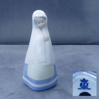 REX PORCELAIN VALENCIA SPAIN MODEL OF A GIRL WITH CLOAK