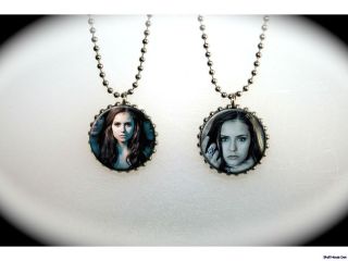 elena gilbert necklace in Entertainment Memorabilia