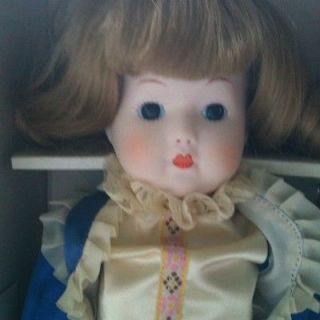 Russ Collectibles Porcelain Doll   Victoria